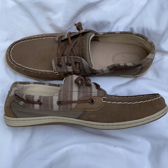 Sperry - Picture 2 of 4
